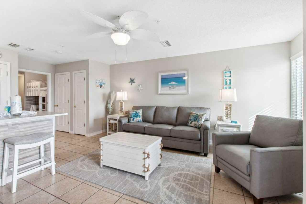 572 E Beach Blvd #1266403P - Photo 4 of 25