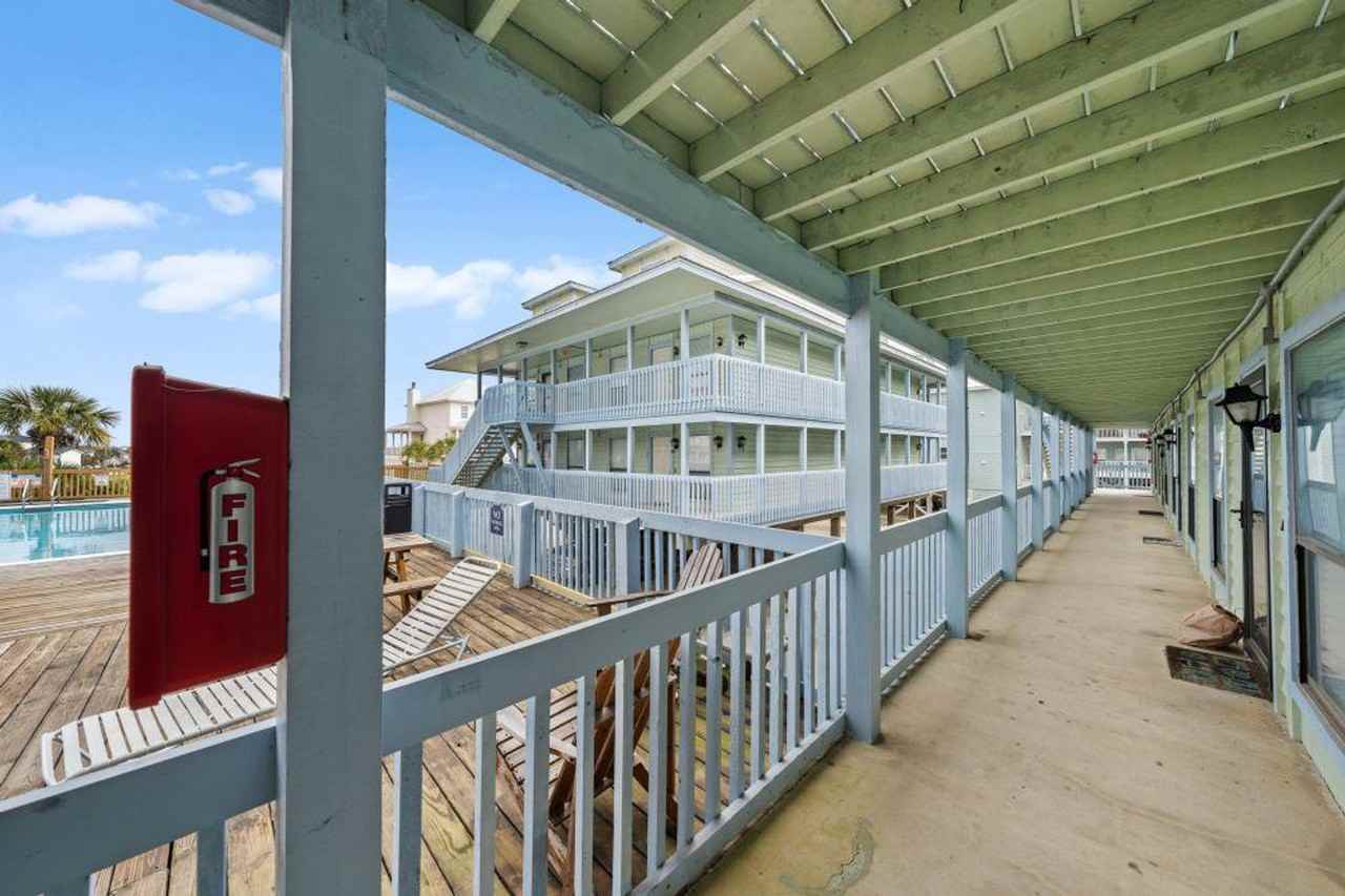 920 W Lagoon Ave #1266607P - Photo 3 of 26