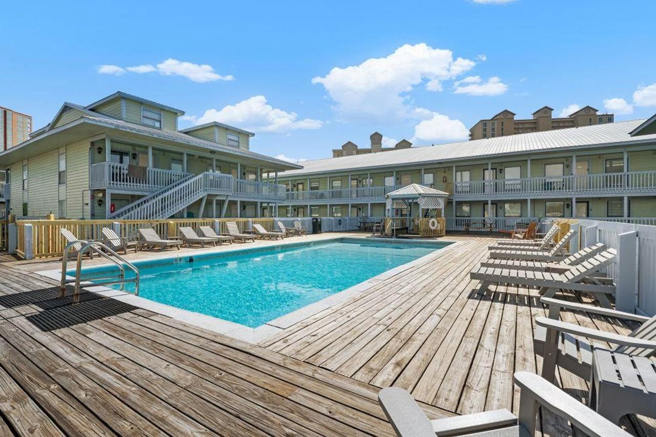 920 W Lagoon Ave #1266607P - Photo 4 of 26