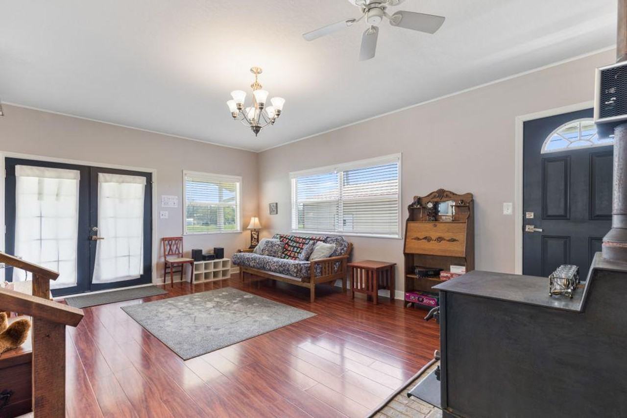 1310 Fredrick Ln #1266885P - Photo 4 of 27