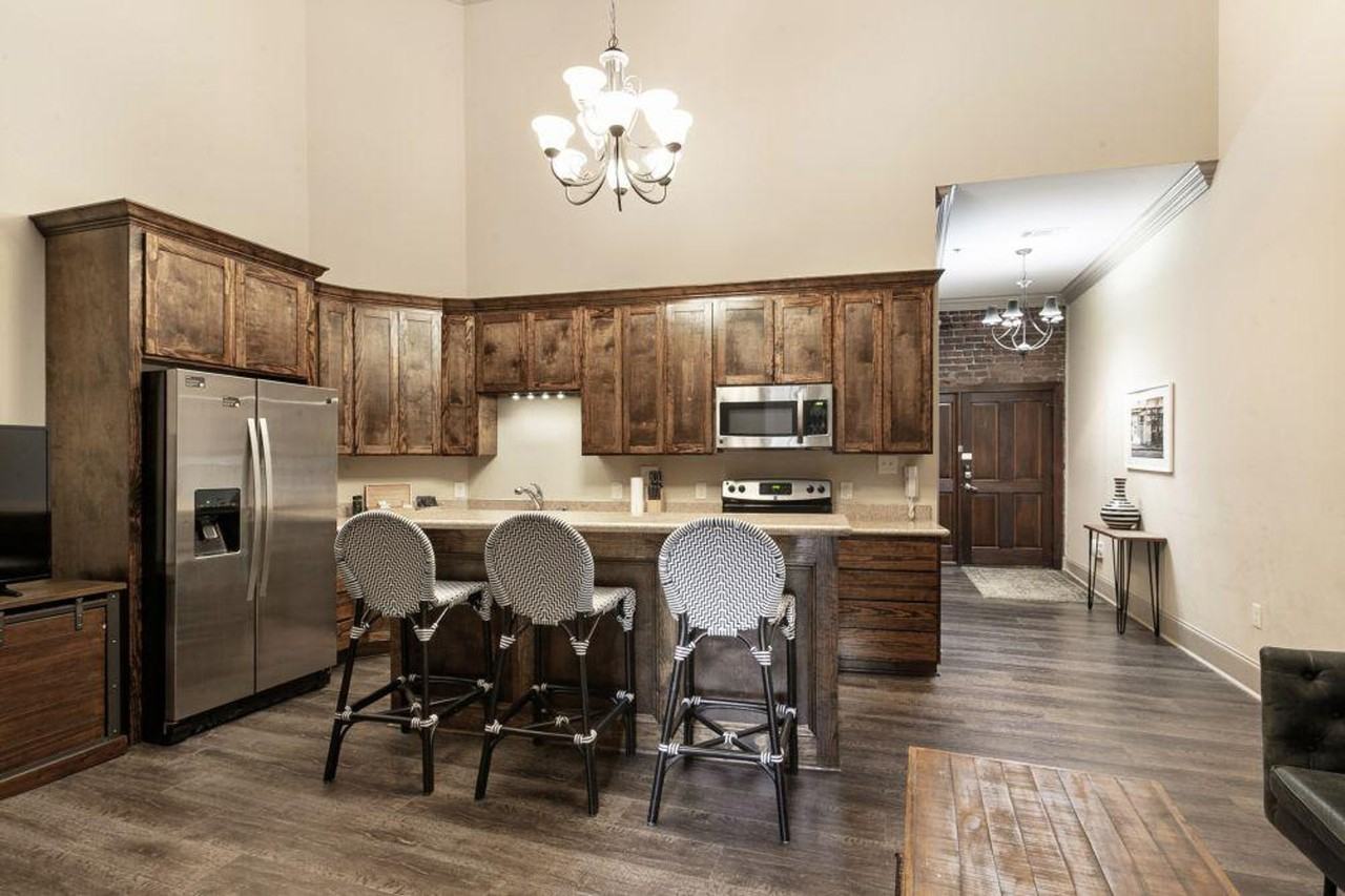 30 Baronne Street - Photo 6 of 44