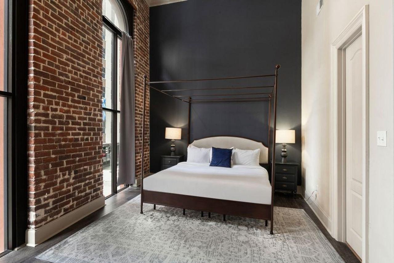 30 Baronne Street - Photo 7 of 44