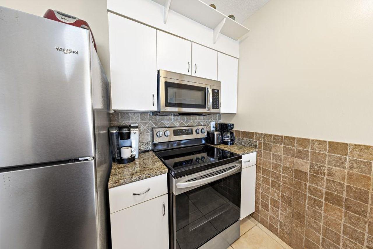 561 E Beach Blvd #1267863P - Photo 6 of 26