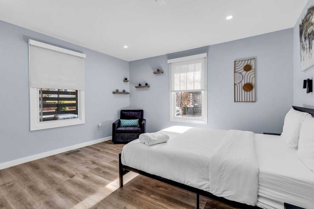 1711 Seigle Ave #1268060P - Photo 5 of 30