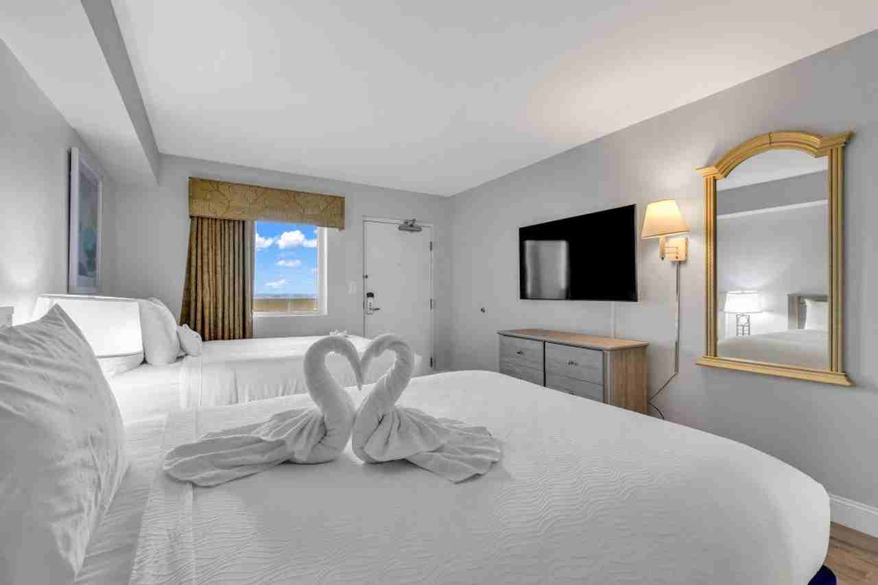 2000 N Ocean Blvd #1268070P - Photo 4 of 30