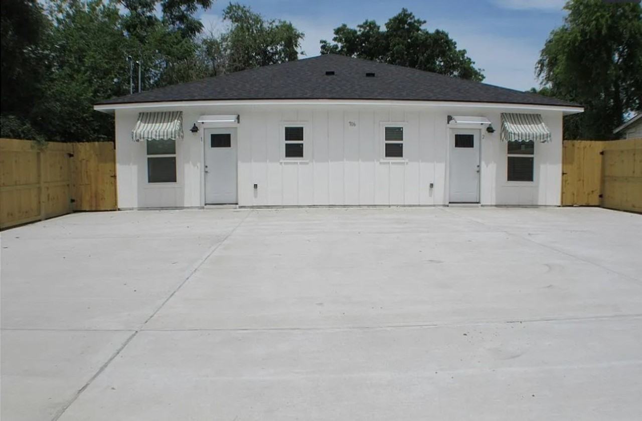 702 5th St #1268425P - Photo 7 of 21