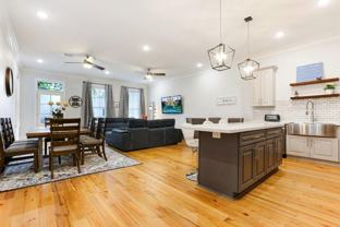 Saint Charles Avenue 1233 - Photo 1 of 1