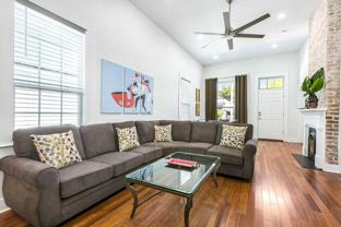 Tchoupitoulas St - Photo 1 of 1