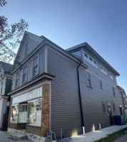 featured image of 516 Amherst St #2