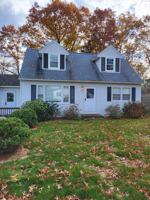 featured image of 141 Greenwood Ct