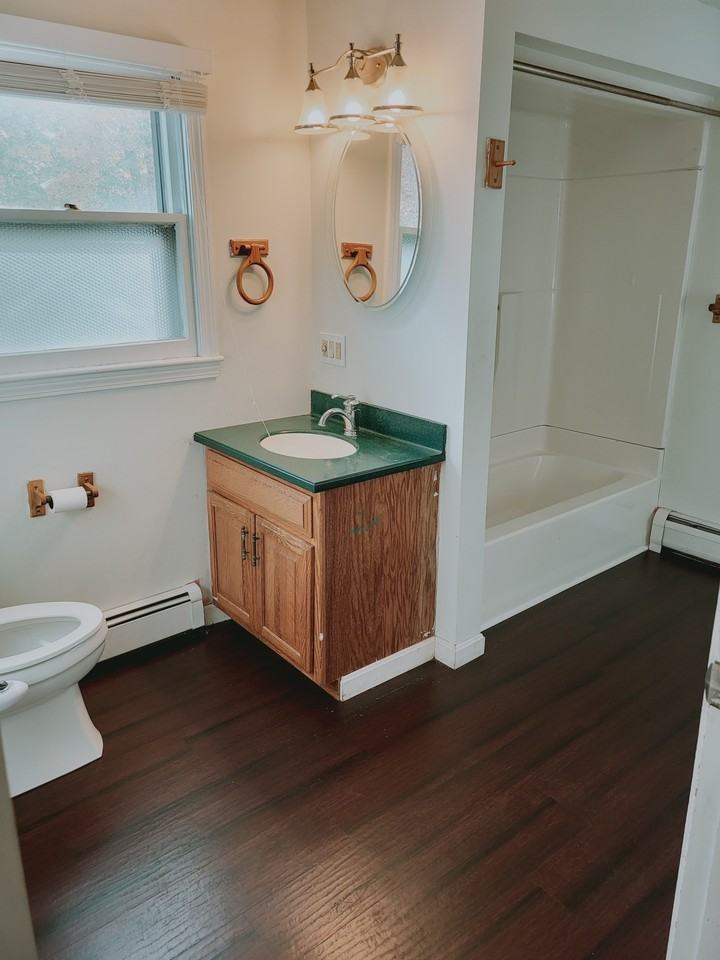 141 Greenwood Ct - Photo 6 of 16