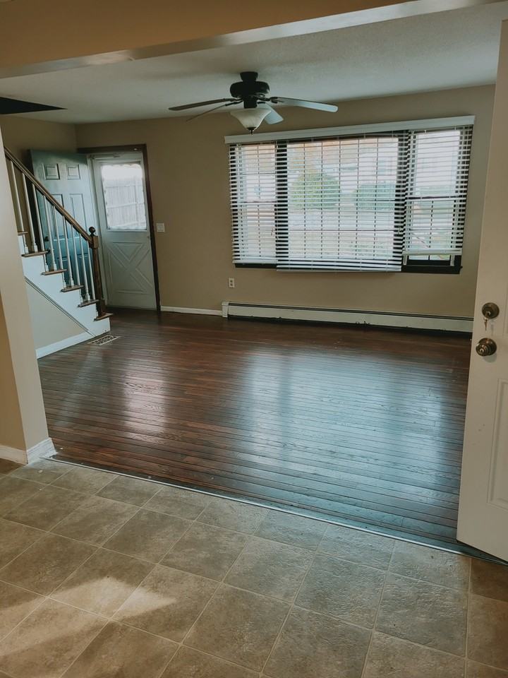 141 Greenwood Ct - Photo 7 of 16