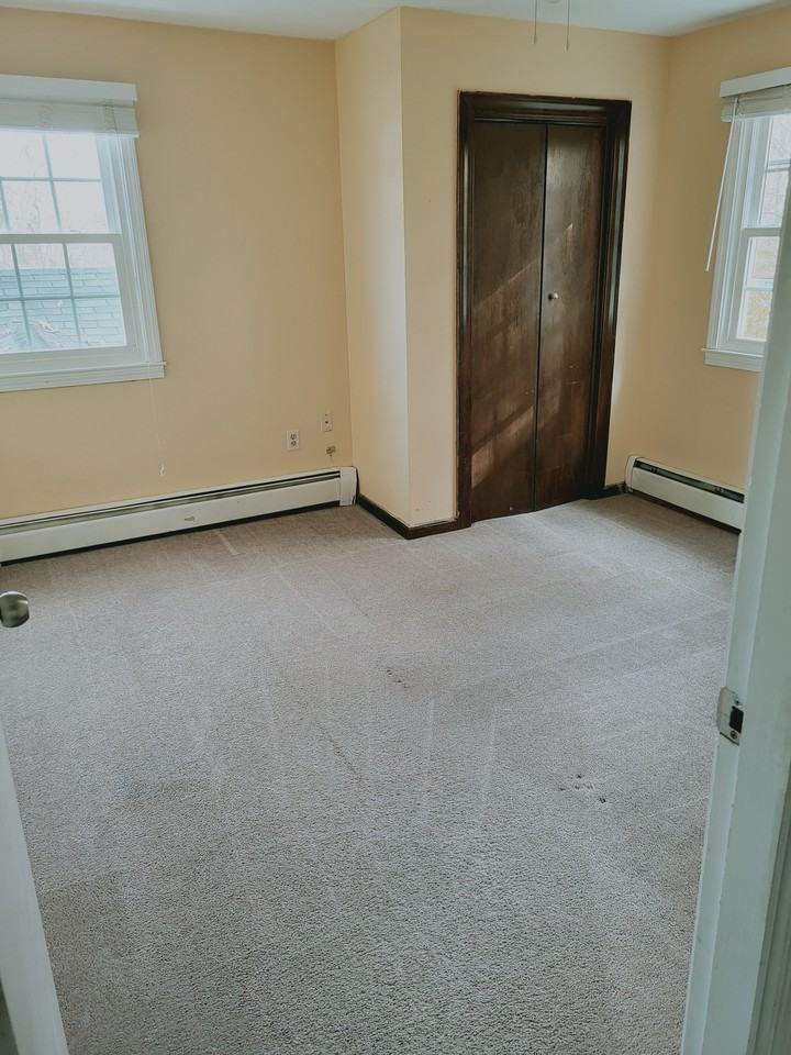 141 Greenwood Ct - Photo 4 of 16