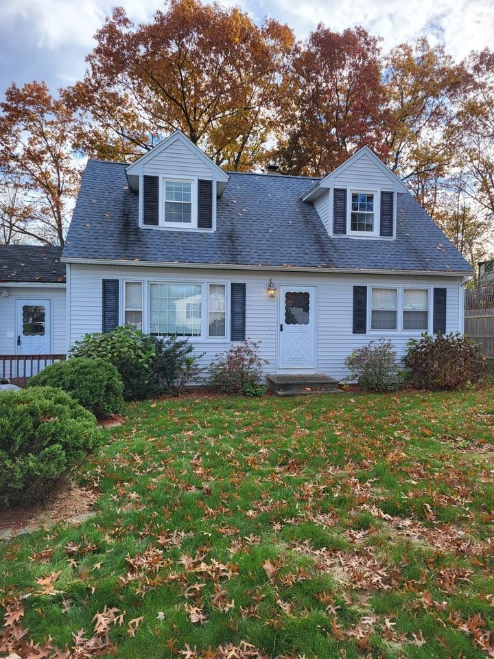 141 Greenwood Ct - Photo 4 of 16