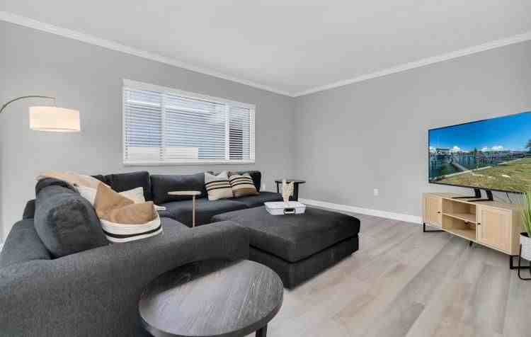 311 Island Way ##204 - Photo 6 of 50