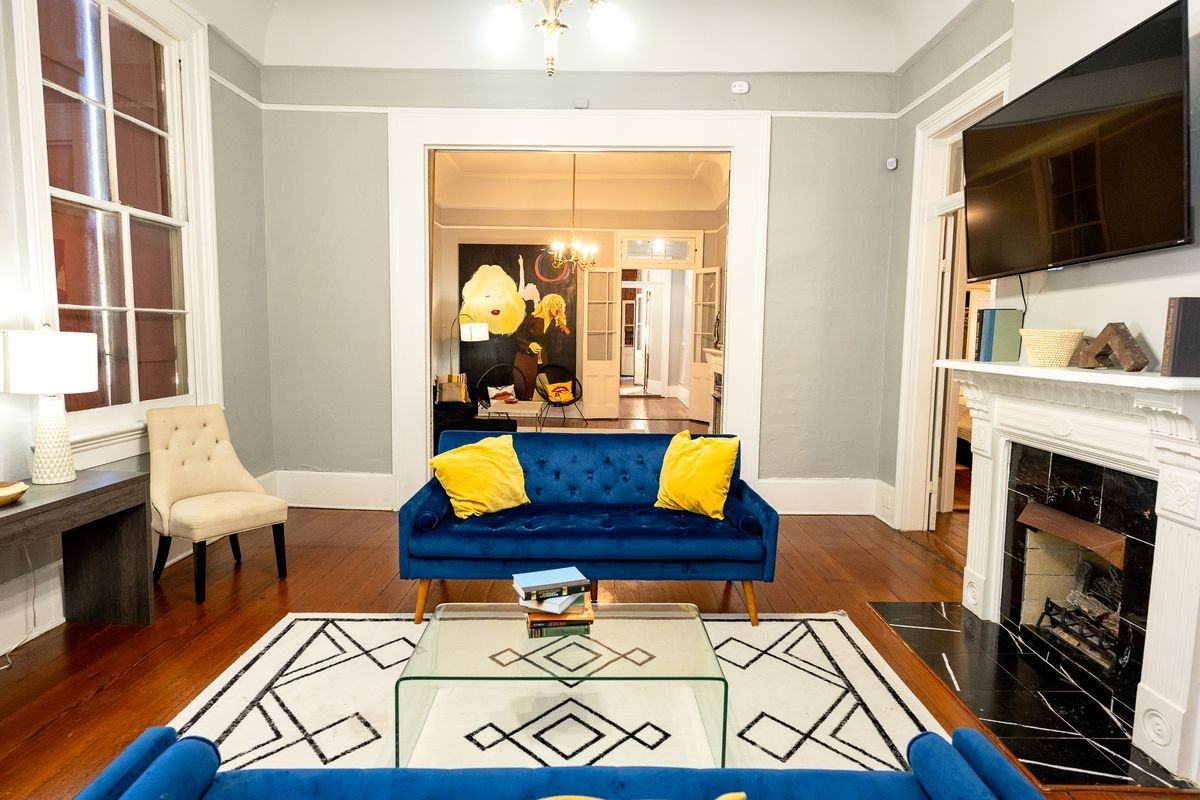 1433 Esplanade Ave - Photo 2 of 38