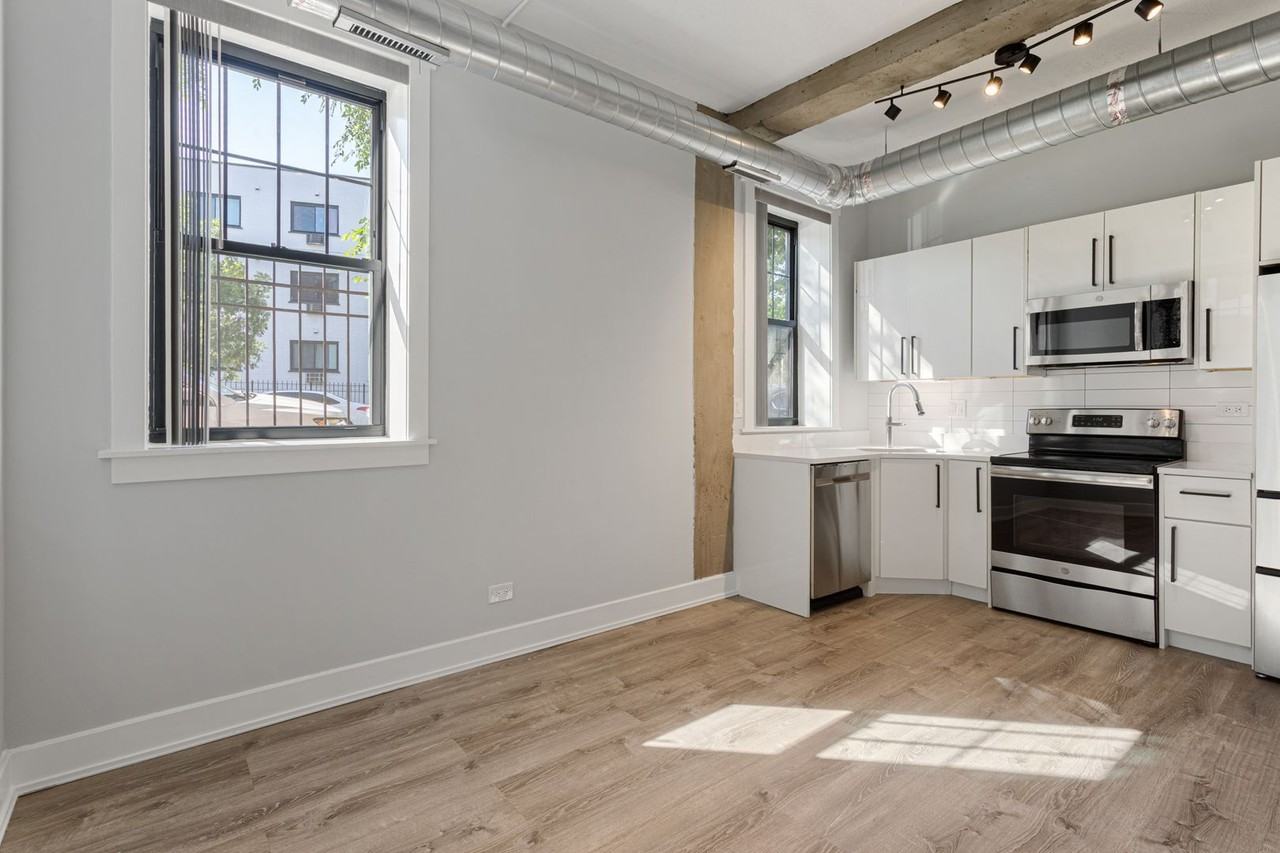 7645 N Sheridan Rd - Photo 7 of 19