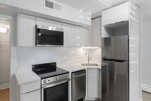 The 6007 Kenmore - Photo 1 of 1