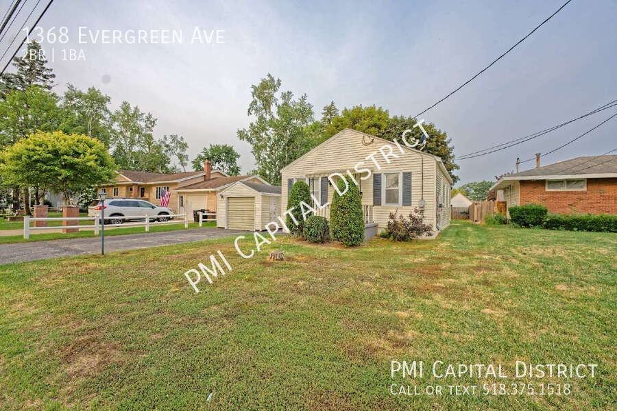 1368 Evergreen Ave - Photo 3 of 28