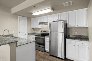 featured image of 2930 N Shartel Ave