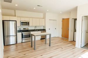 featured image of 118 N Durkee St