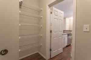 featured image of 923 W Battlefield St