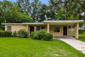 featured image of 4626 Castleton Dr