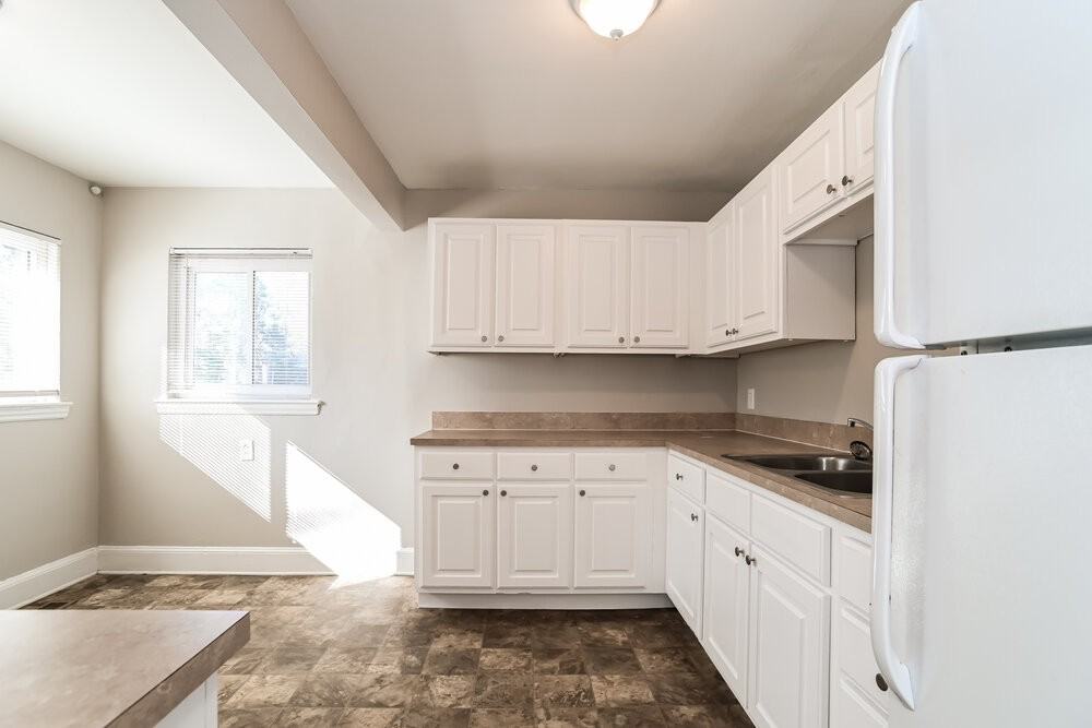 2751 Catalina Ave - Photo 7 of 15