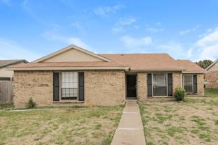 2408 Colonial - Photo 1 of 1