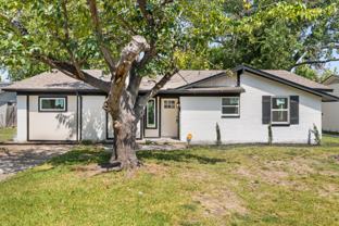 1414 Timberlake Cir - Photo 1 of 1