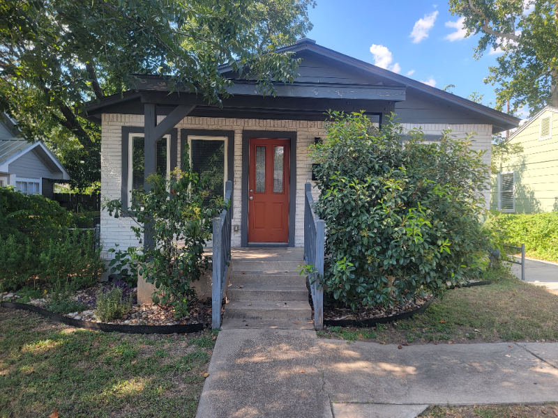 3014 E 16th St, Austin, TX 78702 - 2 Bedroom Apartment for Rent | PadMapper
