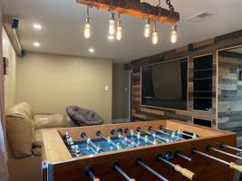 featured image of 6614 Gray St