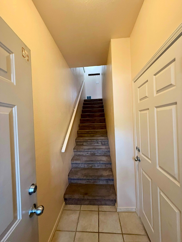 22 Short Dr - Photo 2 of 19