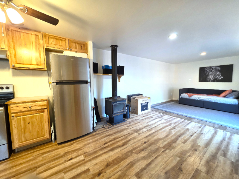 8397 Golden Valley Boulevard - Photo 5 of 15