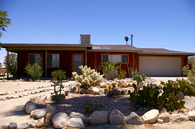 7345 Maude Adams Ave - Photo 2 of 17