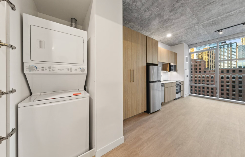 856 N Wells St #856NWELLS - Photo 2 of 14