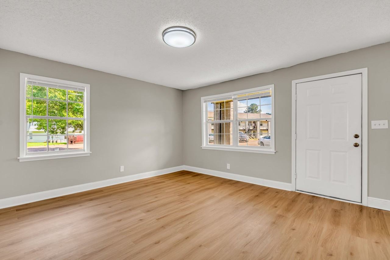 The Oaklyn - Photo 6 of 50