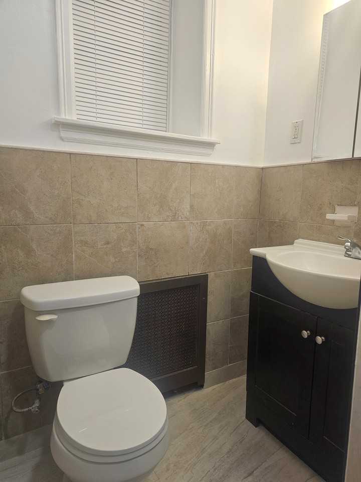 4820 North 13th Street #1 - Photo 7 of 12