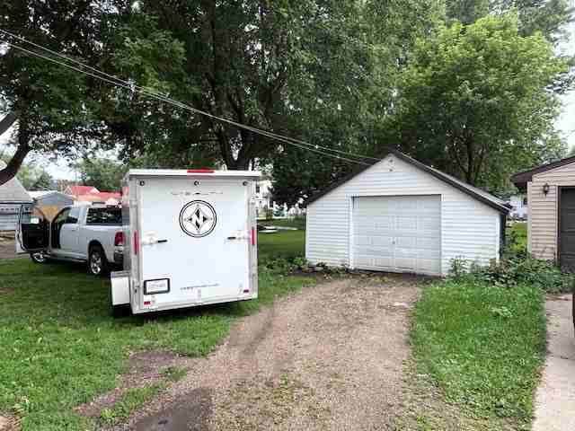 1908A 3rd Ave Ne #NA - Photo 2 of 12