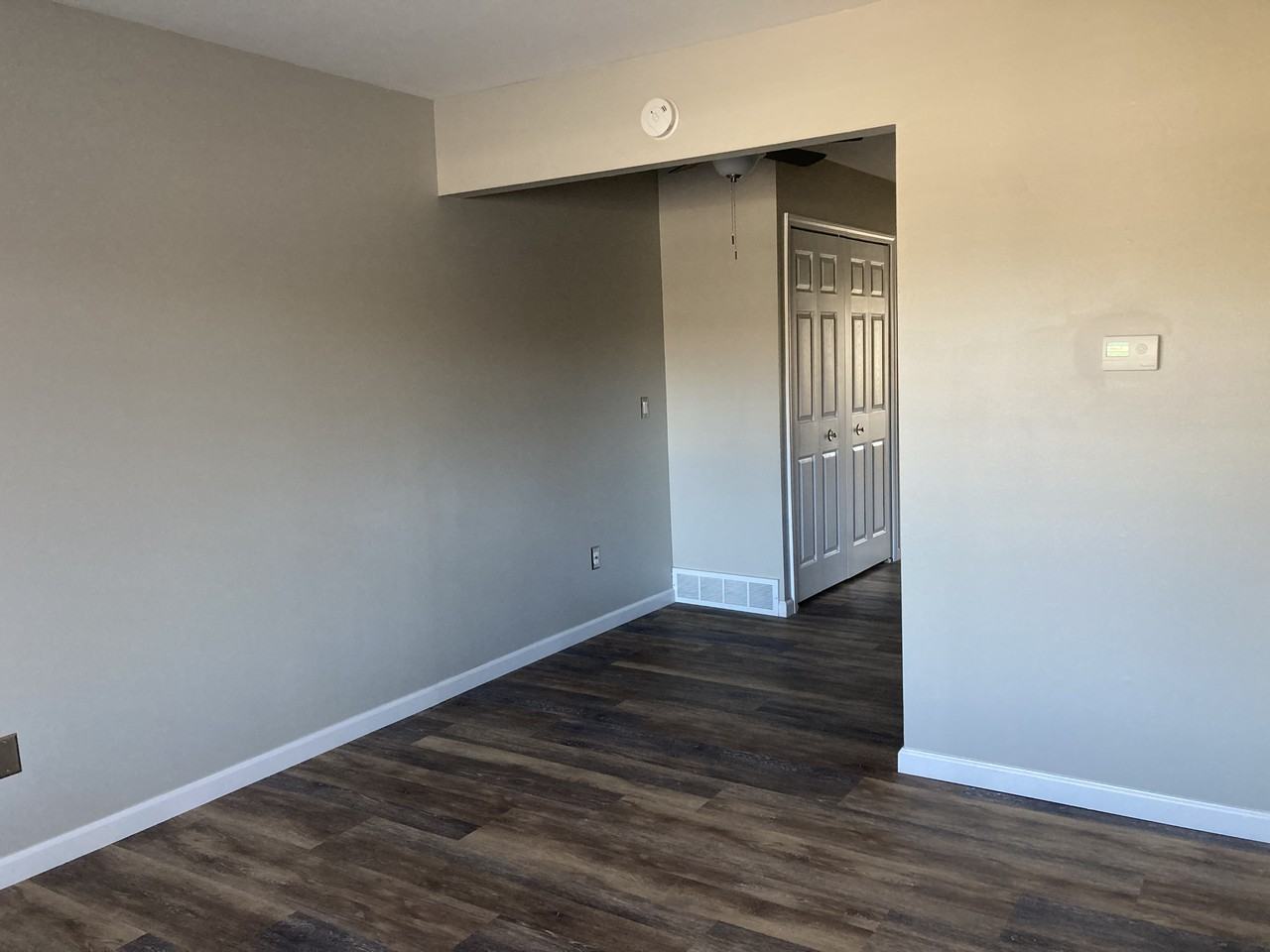 203 Trealout Dr - Photo 3 of 4