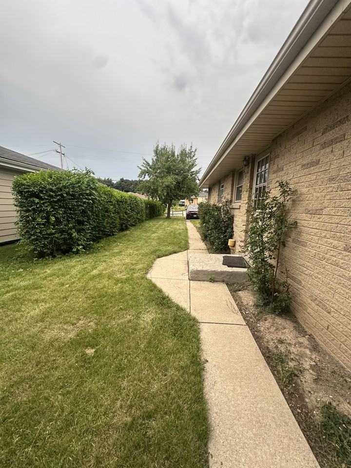 Hampton And 76th Street Northwest Side #NA - Photo 4 of 17