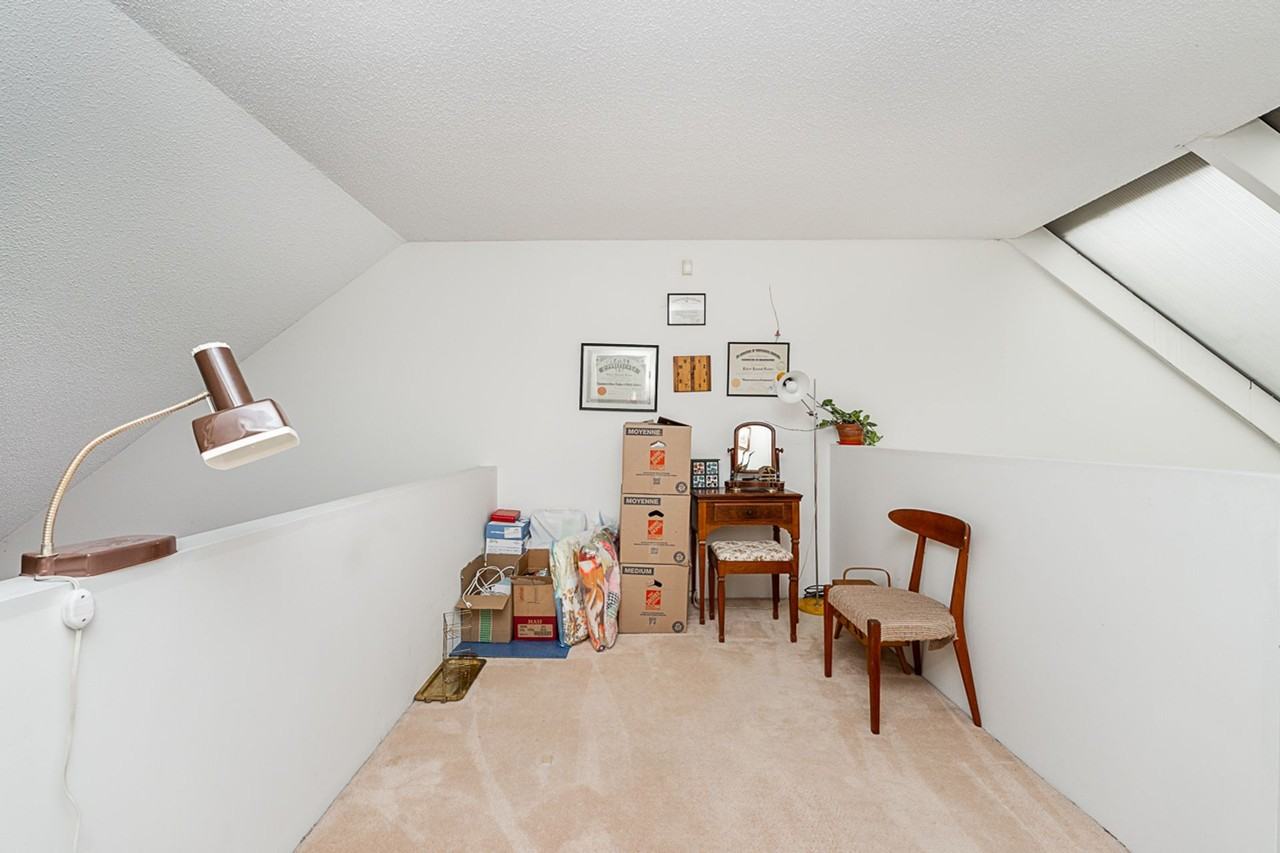 336 Wethersfield Drive - Photo 3 of 24