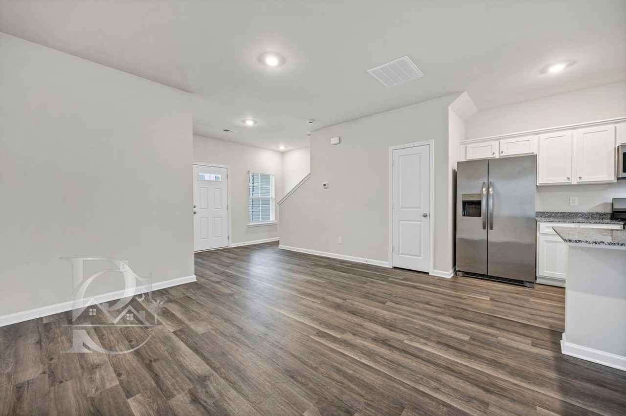 727 Wild Duck Ln - Photo 7 of 33