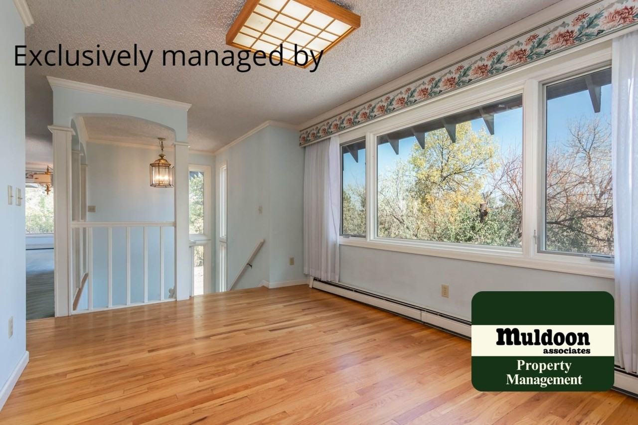 17 Penrose Blvd - Photo 3 of 45