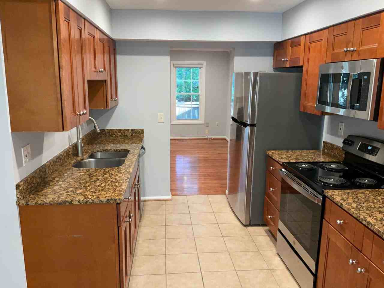 3 Forest Landing Ct - Photo 3 of 27