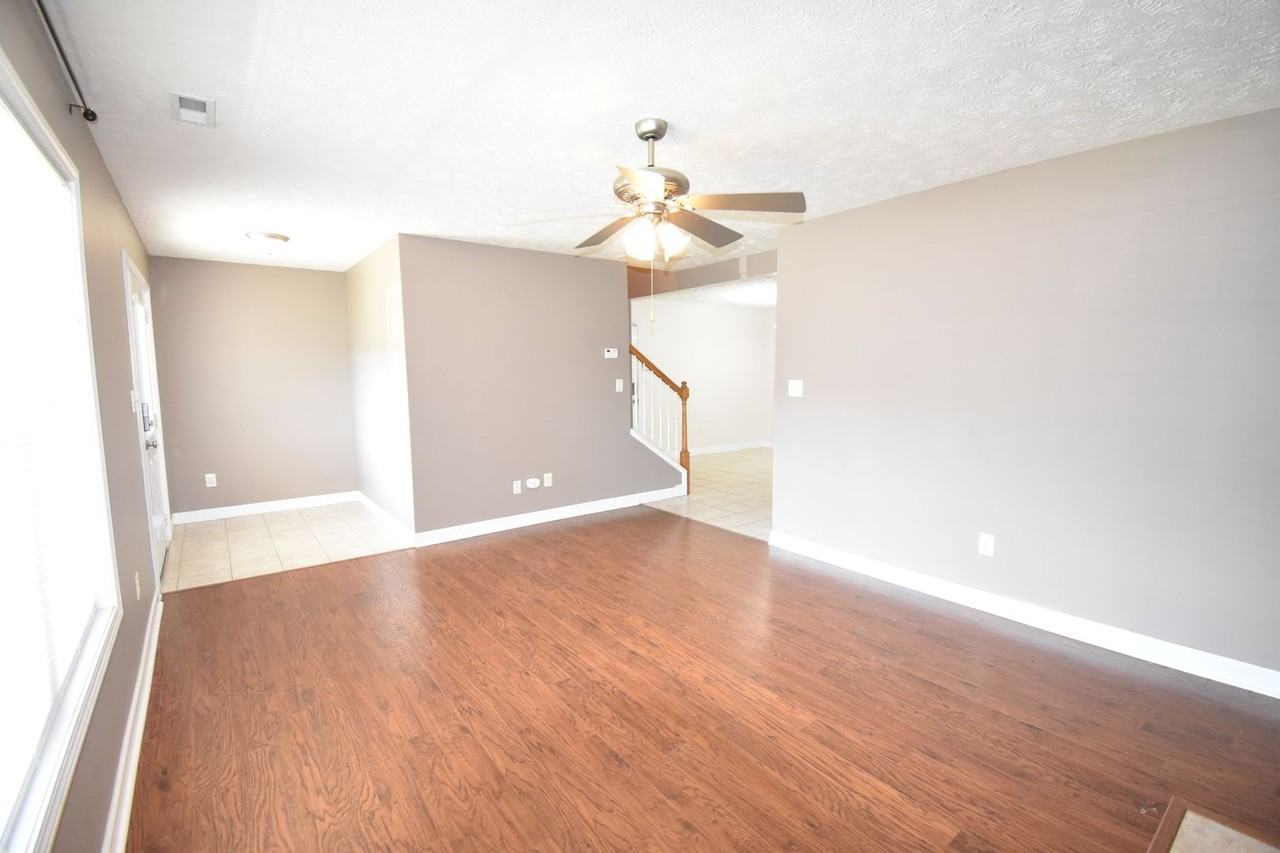 165 Pender Rd - Photo 2 of 25