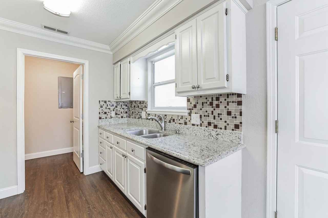 1634 N Salem Rd - Photo 7 of 14