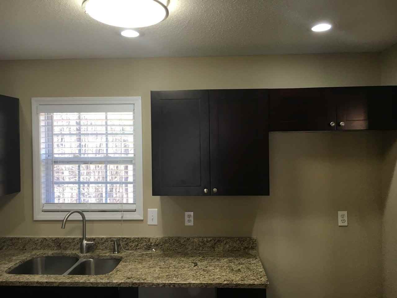 753 Newport Dr - Photo 6 of 16