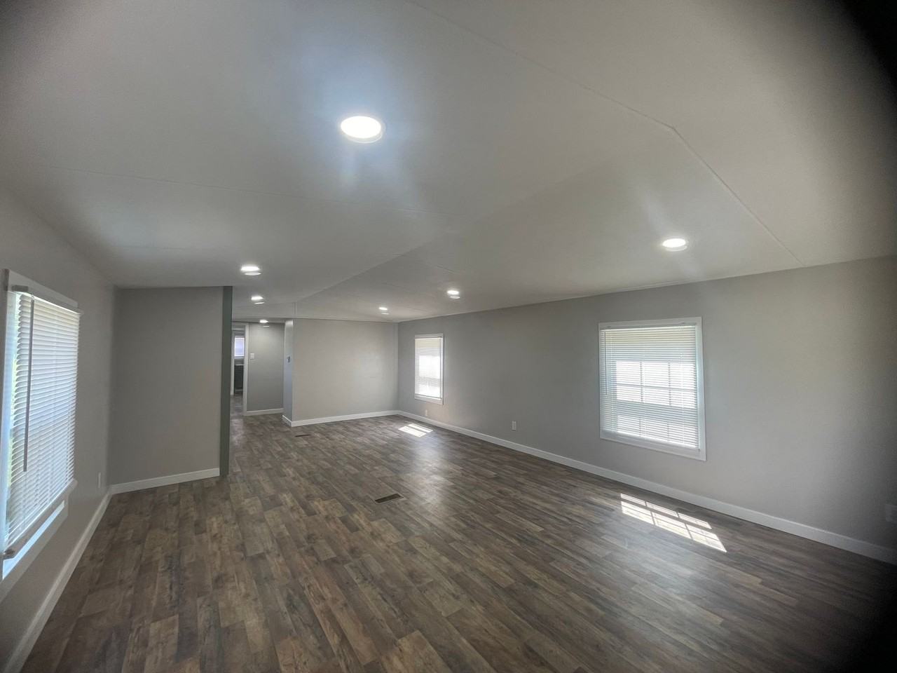 1226 Pigeon Rd - Photo 2 of 17