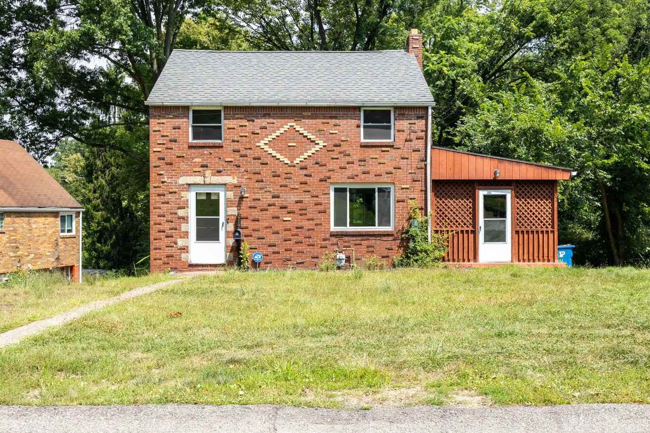 9717 Glendale Rd - Photo 2 of 34